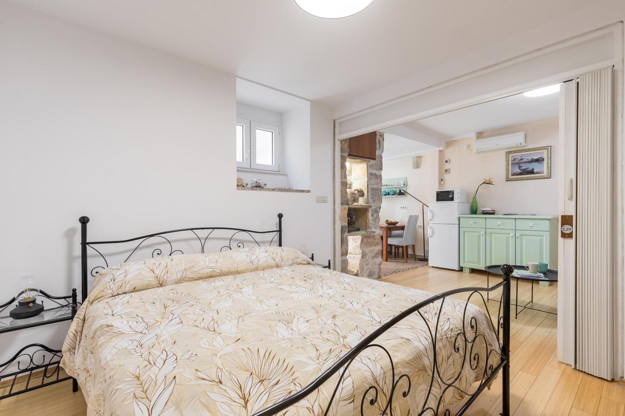 Luxury Apartment Silvana With Beautiful Garden Split Eksteriør bilde